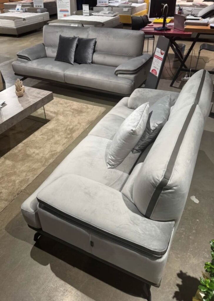 3.150,00€ 1.850,00€ Coppia Giada Cuborosso