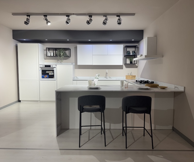 13.100€ €7.850 Cucina Reframe CONCRETA